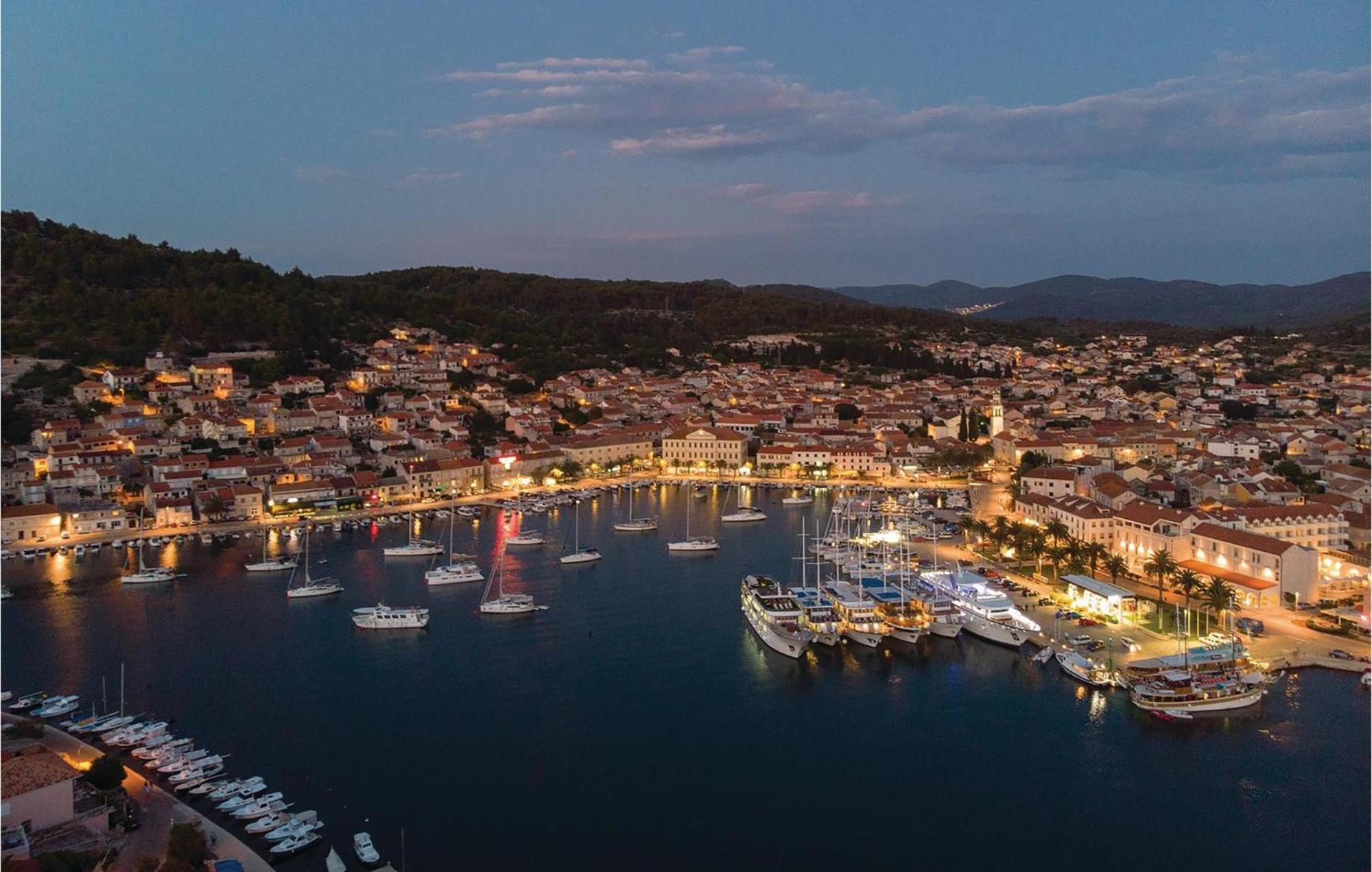 Nice Home In Tankaraca With House Sea View Vela Luka Extérieur photo
